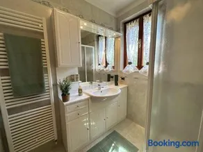Seaside House - Image 4