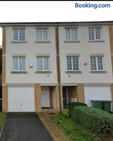Enbrook Luxury Lodge with Garage and Driveway - Image 1