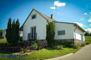 Pinot Gris House - Image 1