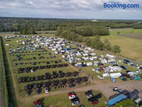 Global-Tickets Village - TT Assen Camping Jan & Bertha - Image 1
