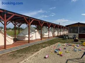 Meme Glamping - Image 3