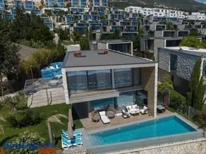 luxury villa beach front in olea residence - Image 2