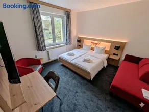 Jagdhotel am Strehlesee - Image 1