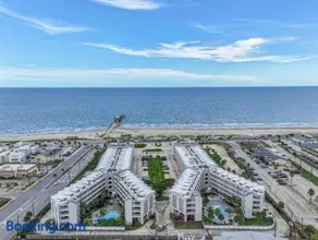 Beautiful newly renovated beachfront condo at Casa Del Mars - Image 2
