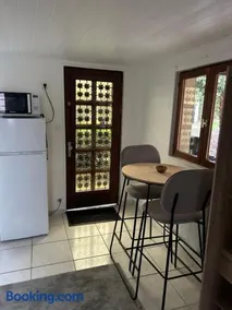 Appartement meublé indépendant Parking privé Proche gare & Paris - Image 2