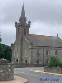 Church view - Image 4