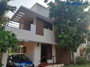 Exclusive 2BHK Private Beach Living - Image 2