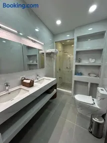NEW Villas Milas a few steps from Tela beach - Image 3