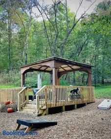 Fox Creek Lodge - Image 2