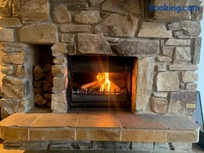 Alpine Woodsmoke Apartments - Image 4