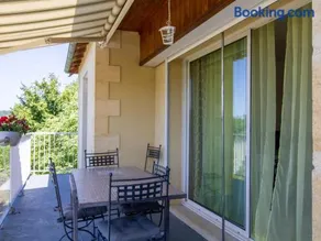 Gîte familial avec piscine commune, WiFi et animaux acceptés au cœur du Périgord - Image 4