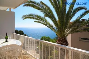 UHC El Buen Retiro Apartments - Image 1