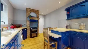 Charming 3 Bed Bungalow Parking & Wifi Business and Leisure by Jesswood Properties - Image 5