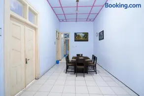 RedDoorz Near Stasiun Lawang - Image 2