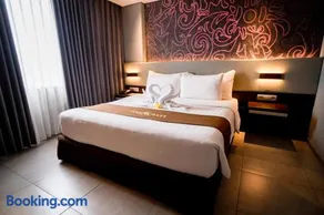 Midtown Hotel Samarinda - Image 3
