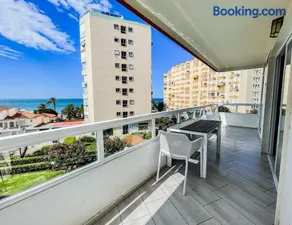 Appartement avec internet haut débit, piscine et terrasse | Vue montagne - Image 3