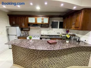 شقة 702 عائليه كبيره مطله علي قناة السويس والبحر - Image 3