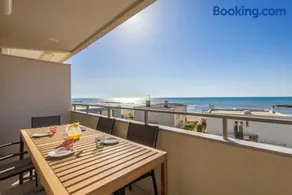 Les Vagues Bel Appartement Vue Mer avec Acces Plage - Image 1