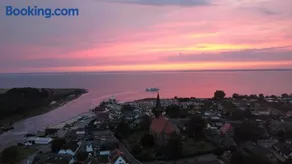 Wohlfuehl-Orte24 am Hafen in Schaprode, Rügen - Image 1