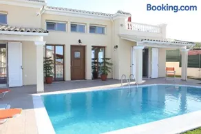 Villa de la Mer - Image 1
