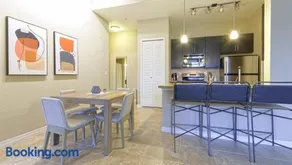 Landing Modern Apartment with Amazing Amenities (ID8368X45) - Image 4