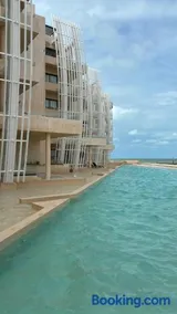 Beachfront condo in Progreso - Image 5