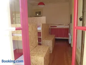 Canvas Atelier Hostel - Image 3