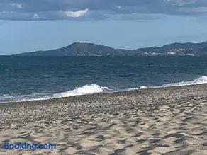 Le Corail Grand studio Vue mer avec loggia - Plage et port à 5 min à pied - parking privatif - Draps et ménage inclus - Image 2