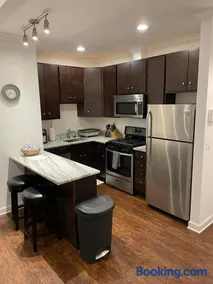 Updated 1 bedroom in the best location! - Image 4