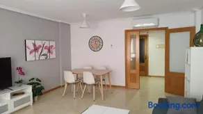 Apartamento muy bonito cerca de la Universidad - Image 2