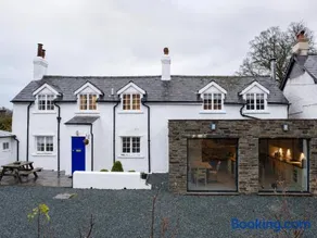 Chapel House Cottage - Image 1