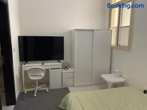 Your Studio Near Airport and all - Image 2