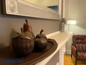 Loose Leaf Cottage - Image 2