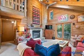 A Little House in the Woods by Simple Life Rentals - Image 1