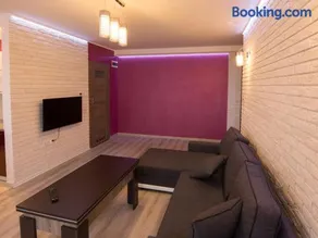 Living Room New - Image 1