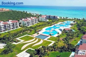 MAREAZUL Beachfront Apartment 2BR Private Pool Casa Áncora - Image 2