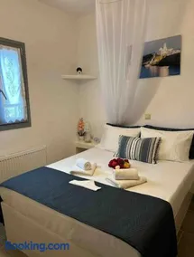 Diavrouxas House in Sifnos - Image 1