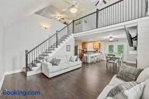Breathtaking Lake Views 6 mi from Sunset Marina! - Image 2