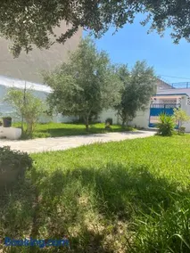 3 bedroom Villa with garden - Image 3
