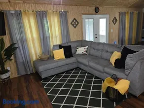 Quiet Cozy Cabin with essentials Minutes to Lake Fork - Image 1