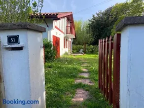 Maison familiale avec jardin à Sare, au pied de la Rhune - Image 2