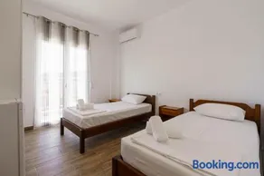 Aquarelle Rooms For Rent - Image 2