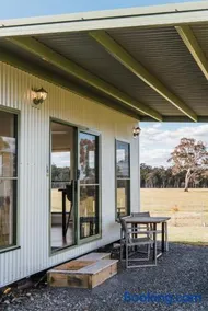 Hepburn Retreat at Valley View, Ilford NSW - Image 1