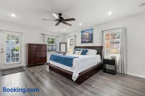 3BR - Beach & Trail - Bikes, Fire Pit, Mini-Golf - Image 3