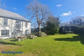 Large Period House in Mullion - Image 1