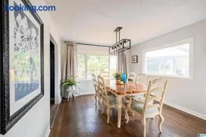 Southern Charm l 5BR l Sleeps 14 l A Location - Image 2