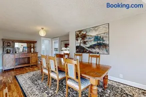 Beautiful historic family home on a Cherry Orchard with patio grill and WiFi - Image 3