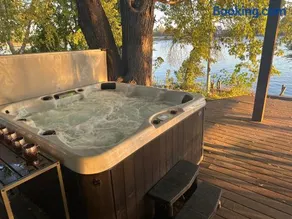 Newly Remodeled House on Cedar Lake! - Image 1