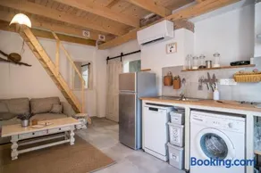 Garage Apartments - Image 2
