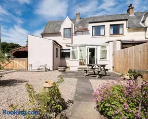 No27 Willowbank - Image 4